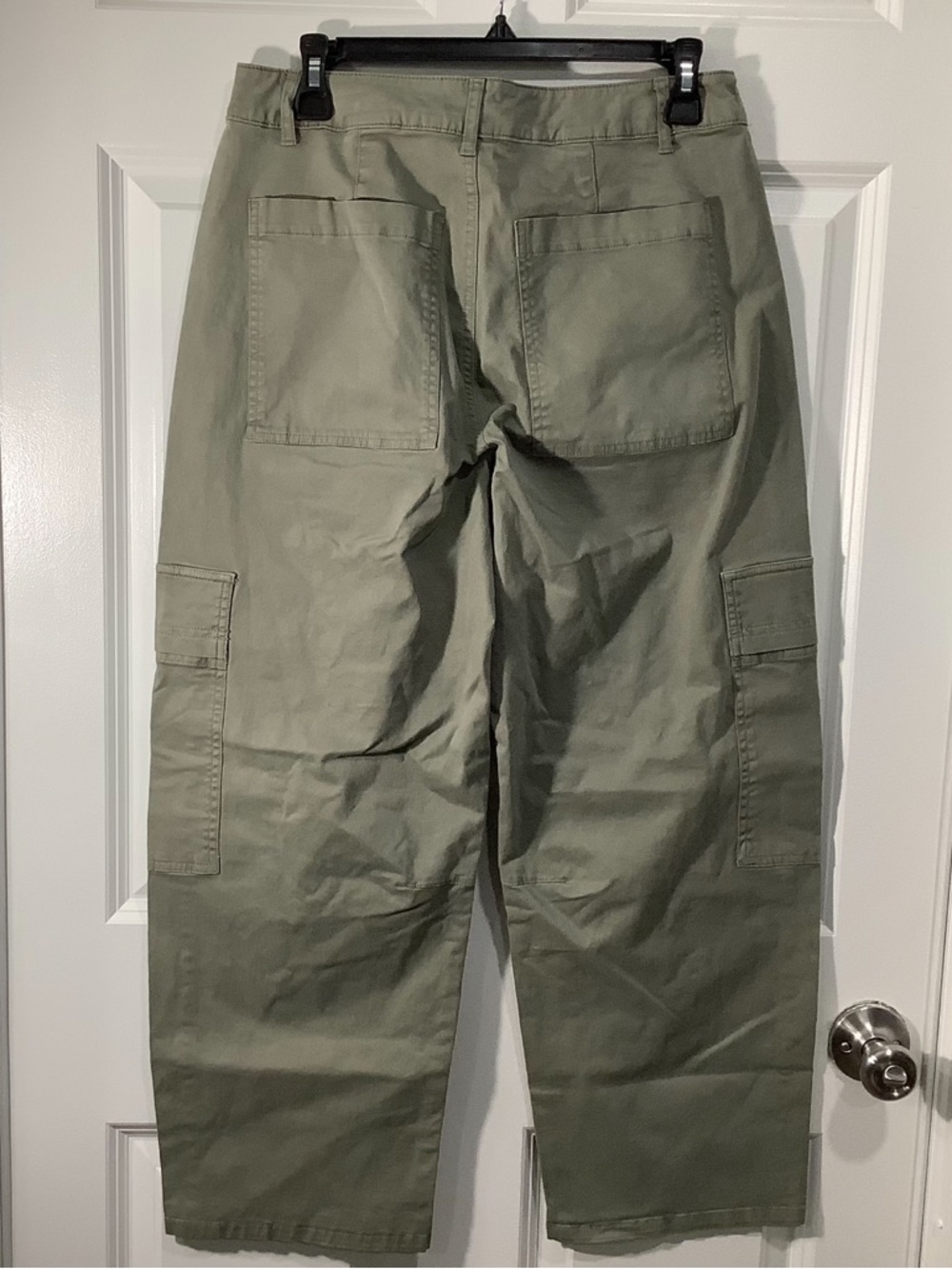 Universal Thread Olive Green Cargo Pants wide leg size 8 NWT. - Picture 2 of 12